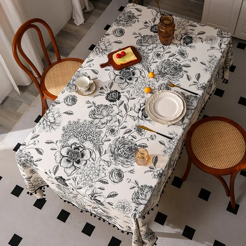 Home Textiles Sale - Obrus w kwiatowy wzór, obniżona cena,